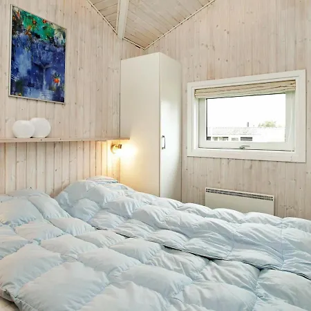 Three-bedroom In 7