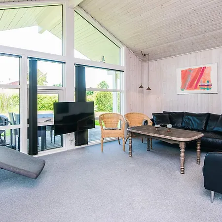 6 Person Holiday Home In Hejls-By Traum بيت للعطل *