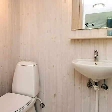6 Person Holiday Home In Hejls-By Traum *