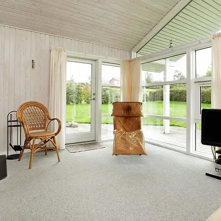 6 Person Holiday Home In Hejls-By Traum *